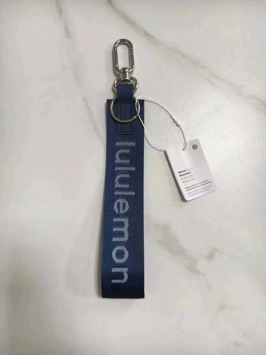 1 PC Unique Keychain Highlighting Your Personality with Stylish Decorations for Bags and Clothing - Standout Accessory