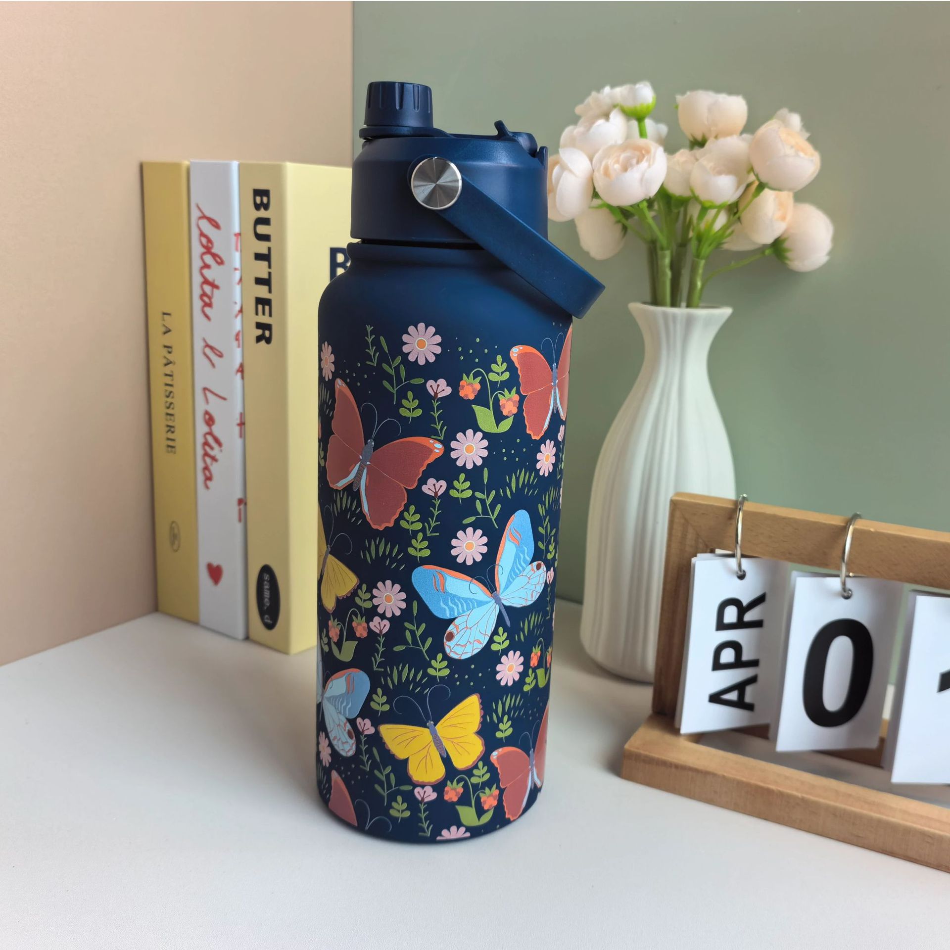 New Large-capacity Thickened 304 Stainless Steel Water Bottle For Home Use