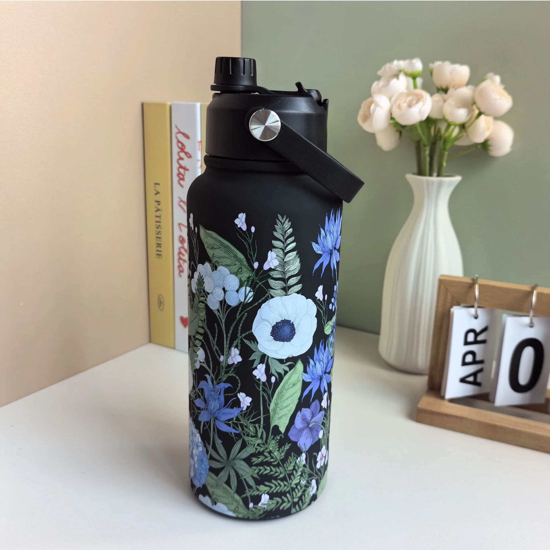 New Large-capacity Thickened 304 Stainless Steel Water Bottle For Home Use