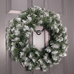 55Cm Snow Tipped Green Pine PVC Door Wreath Christmas Decoration