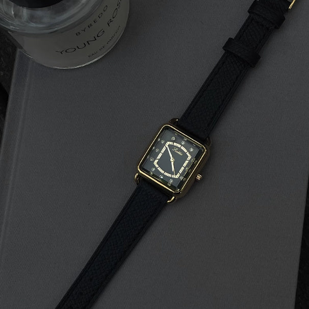 Mid-ancient Watch Niche Art Good-looking Retro Workplace