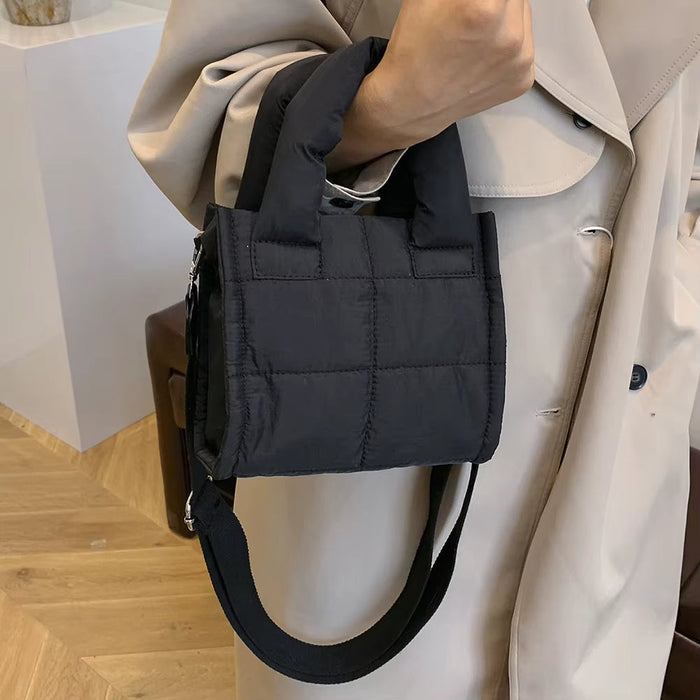 Women Quilted Casual Tote Handbag Large Capacity Padded Crossbody Purse Adjustable Strap Trendy Messenger Bag Simple Satchel Bag