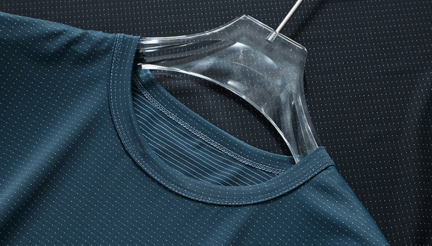Add Fertilizer To Increase Men's Quick-drying Ice Silk Wild Fat Short-sleeved T-shirt