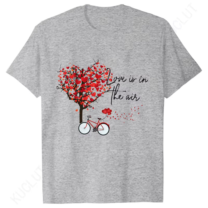 Love Is in the Air T-Shirts for Men Women Matching Couples Valentine’S Day Shirt Anniversary Graphic Y2K Tops Short Sleeve Tees