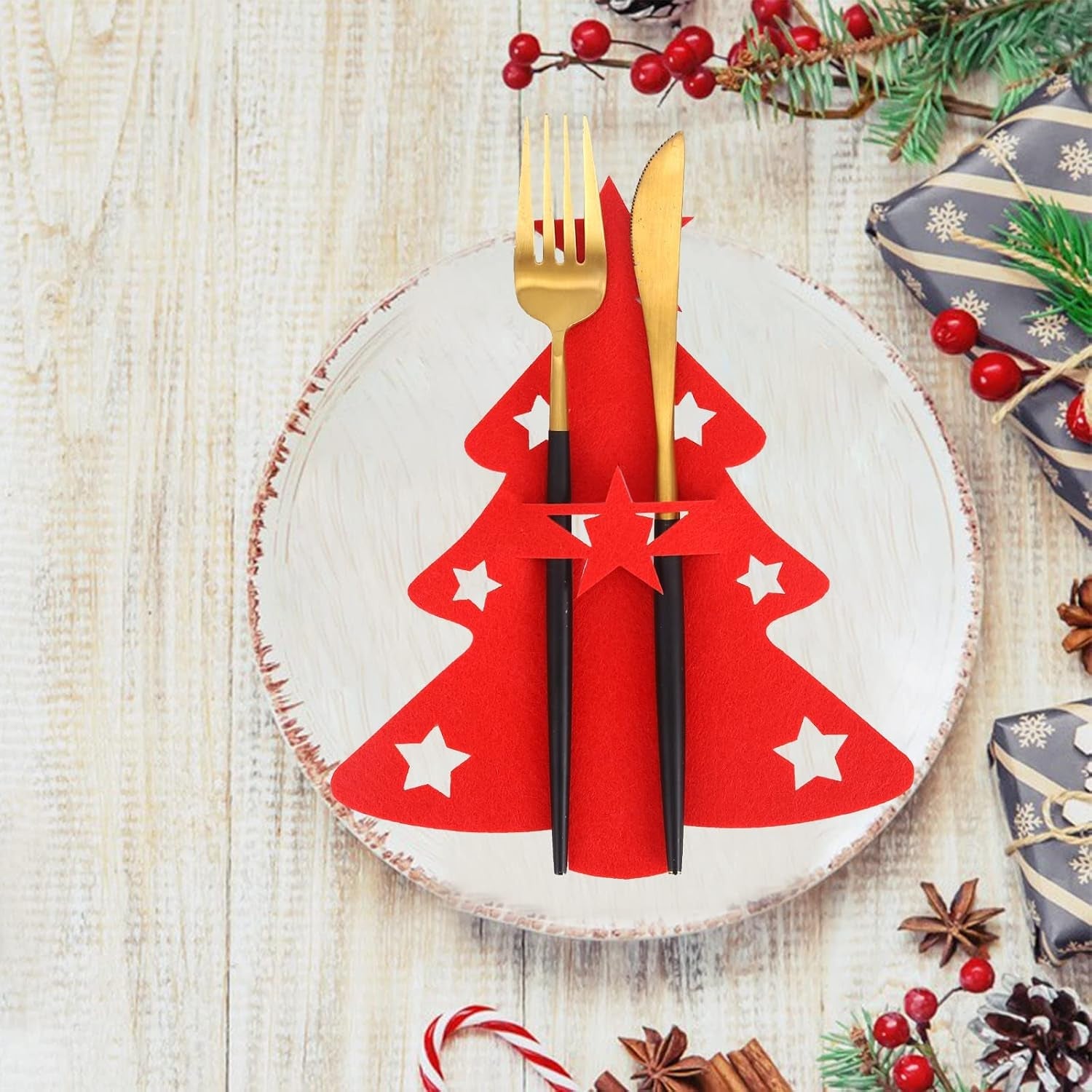 8 Pcs Christmas Silverware Holders Set Xmas Table Decorations Christmas Tree Star Angel Cutlery Holders Pockets Knifes Forks Tableware Bags Dinnerware for Party Home Restaurant Dinner Kitchen Decor