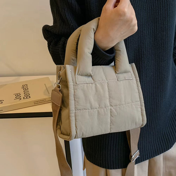Women Quilted Casual Tote Handbag Large Capacity Padded Crossbody Purse Adjustable Strap Trendy Messenger Bag Simple Satchel Bag
