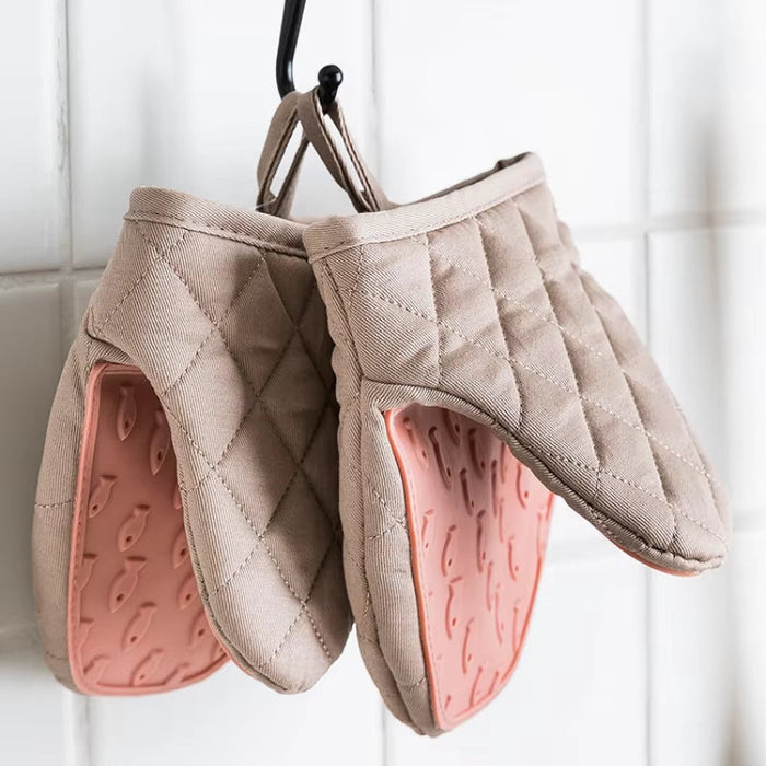 1PCS Fish Shaped Silicone anti Scald Oven Gloves Kitchen Silicone Gloves Tray Dish Holder Oven Gloves Multi-Purpose Gloves