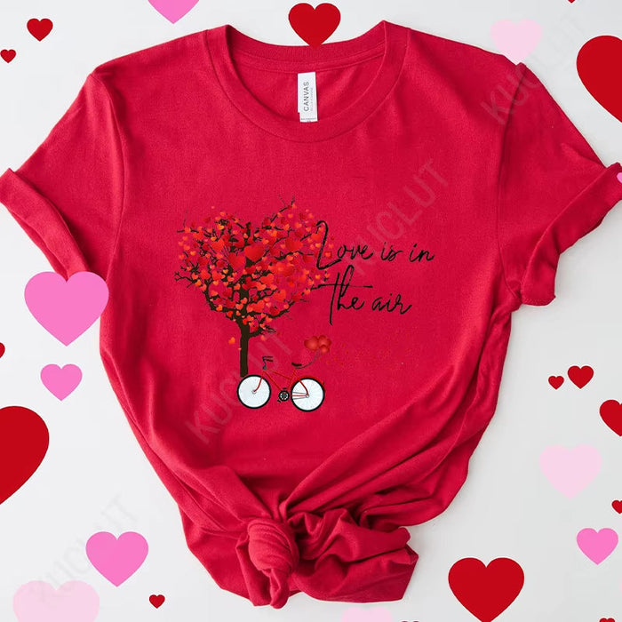 Love Is in the Air T-Shirts for Men Women Matching Couples Valentine’S Day Shirt Anniversary Graphic Y2K Tops Short Sleeve Tees