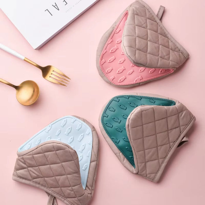 1PCS Fish Shaped Silicone anti Scald Oven Gloves Kitchen Silicone Gloves Tray Dish Holder Oven Gloves Multi-Purpose Gloves